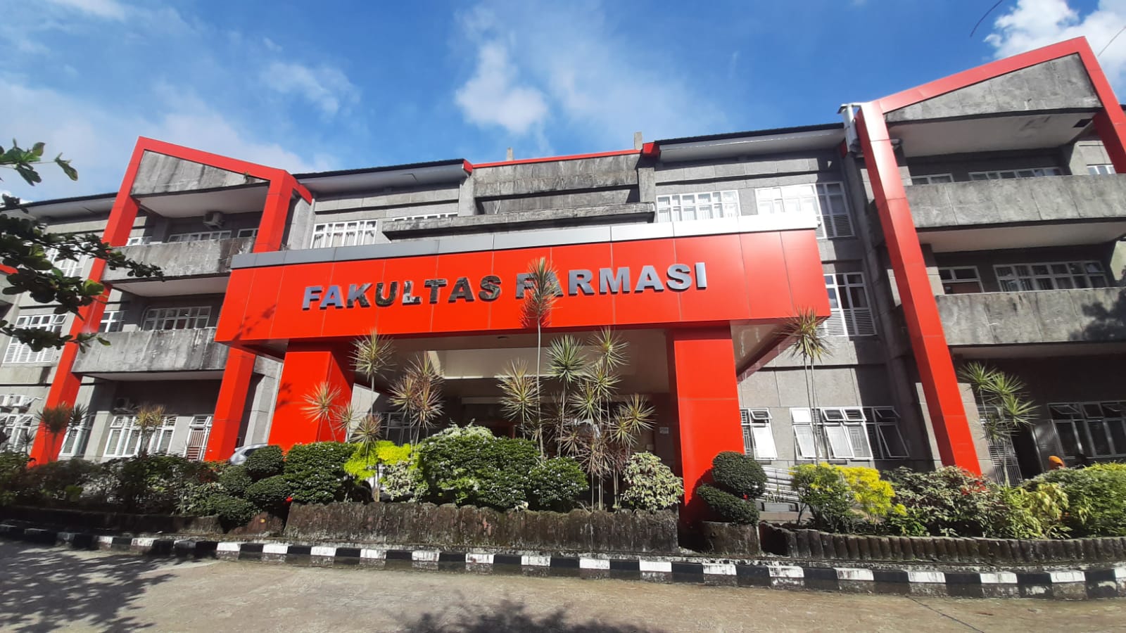 Gedung Farmasi